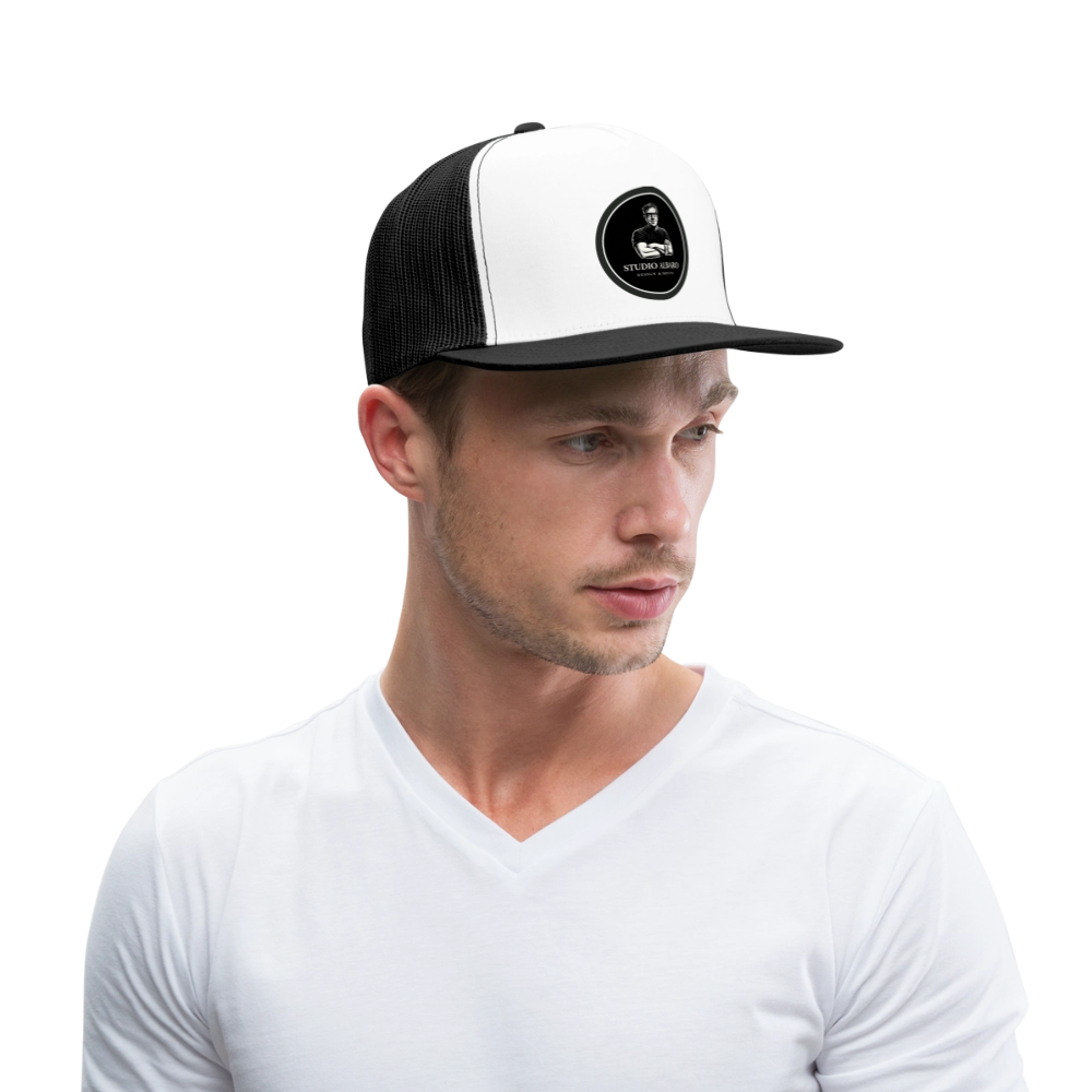 Studio Albaro Trucker Cap - white/black